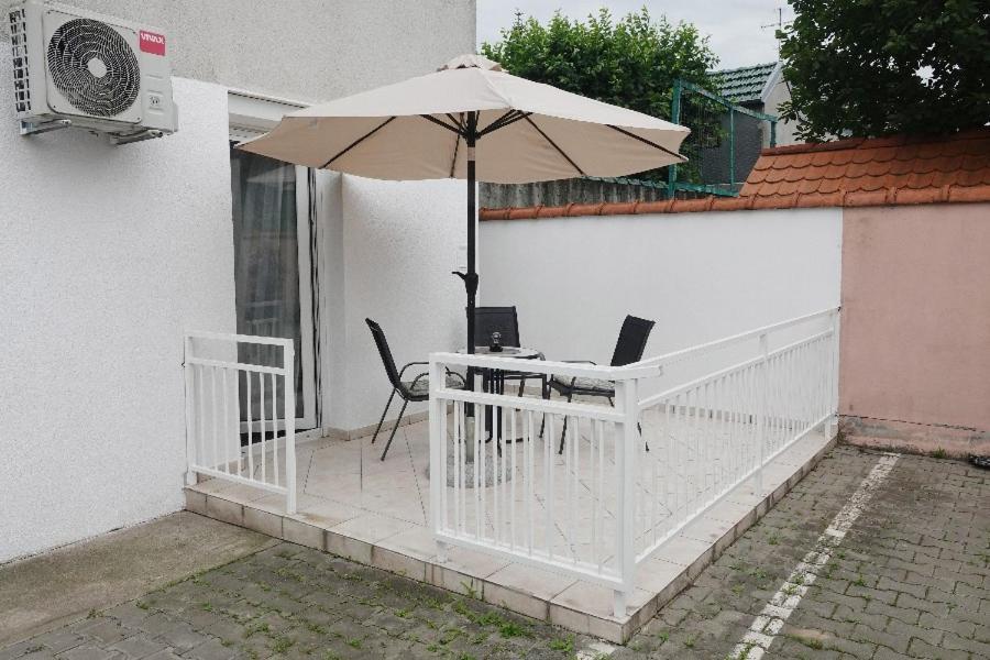 Apartman Gundulic Vinkovci Eksteriør bilde