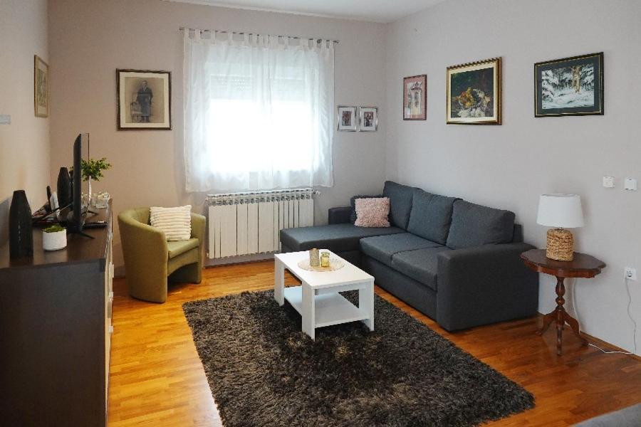 Apartman Gundulic Vinkovci Eksteriør bilde