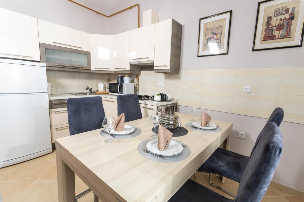 Apartman Gundulic Vinkovci Eksteriør bilde