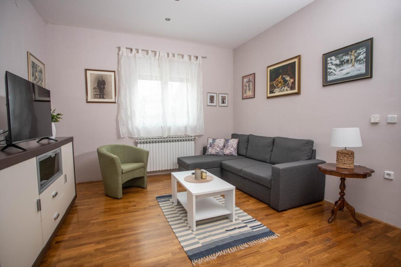 Apartman Gundulic Vinkovci Eksteriør bilde